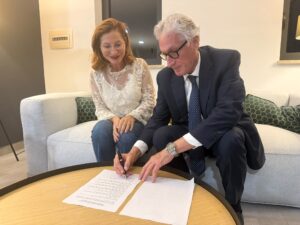 Il presidente Pezzati firma la convenzione con Dolceforno